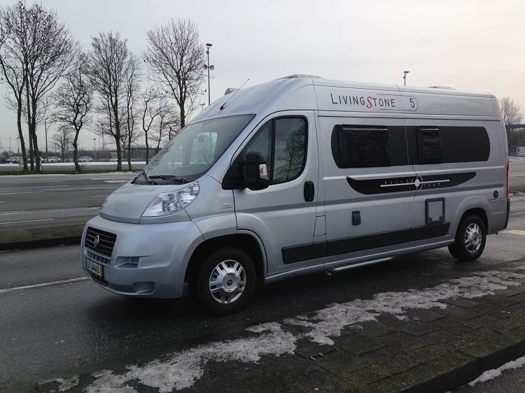 Husbil Living Stone en mycket prisvärd husbil