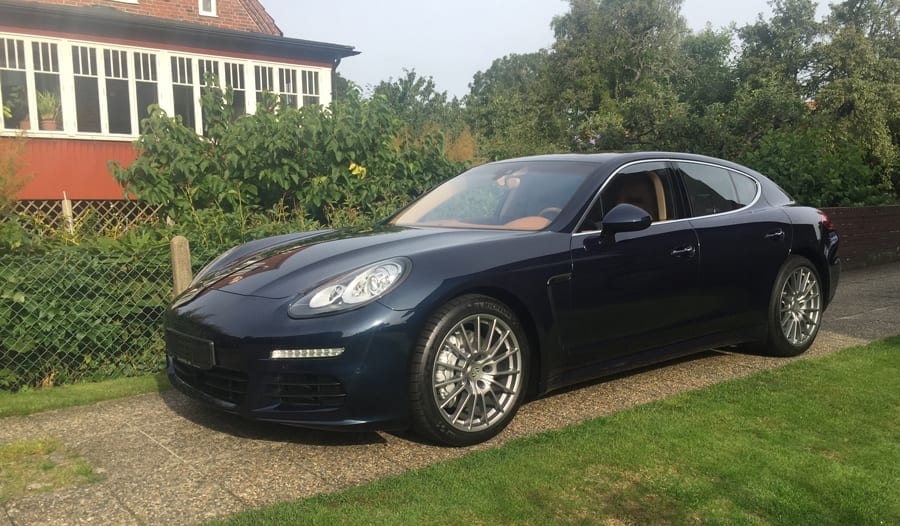 PorschePanameraS20150910