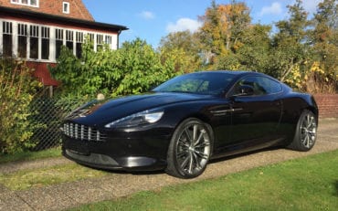 Aston Martin DB9 – snabb och snygg