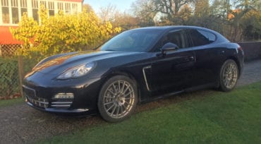 Porsche Panamera 4 Platinium Edition