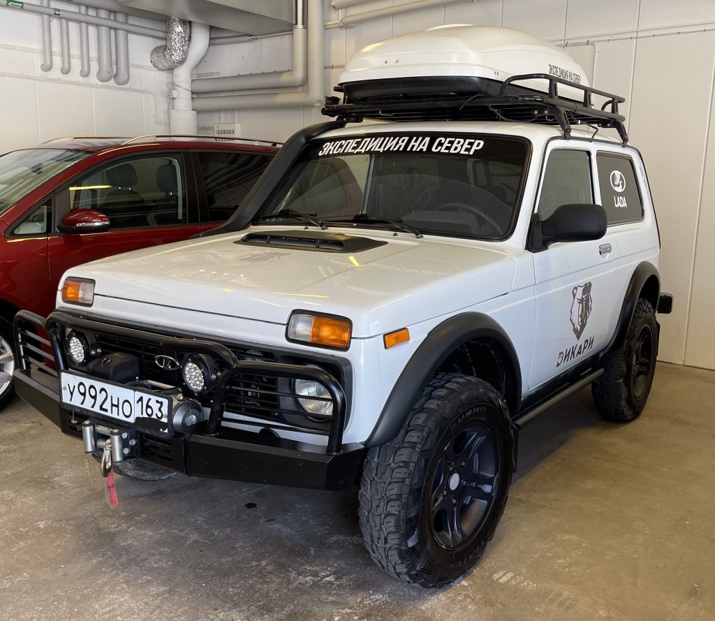 Importerad LADA NIVA Import av LADA NOVA